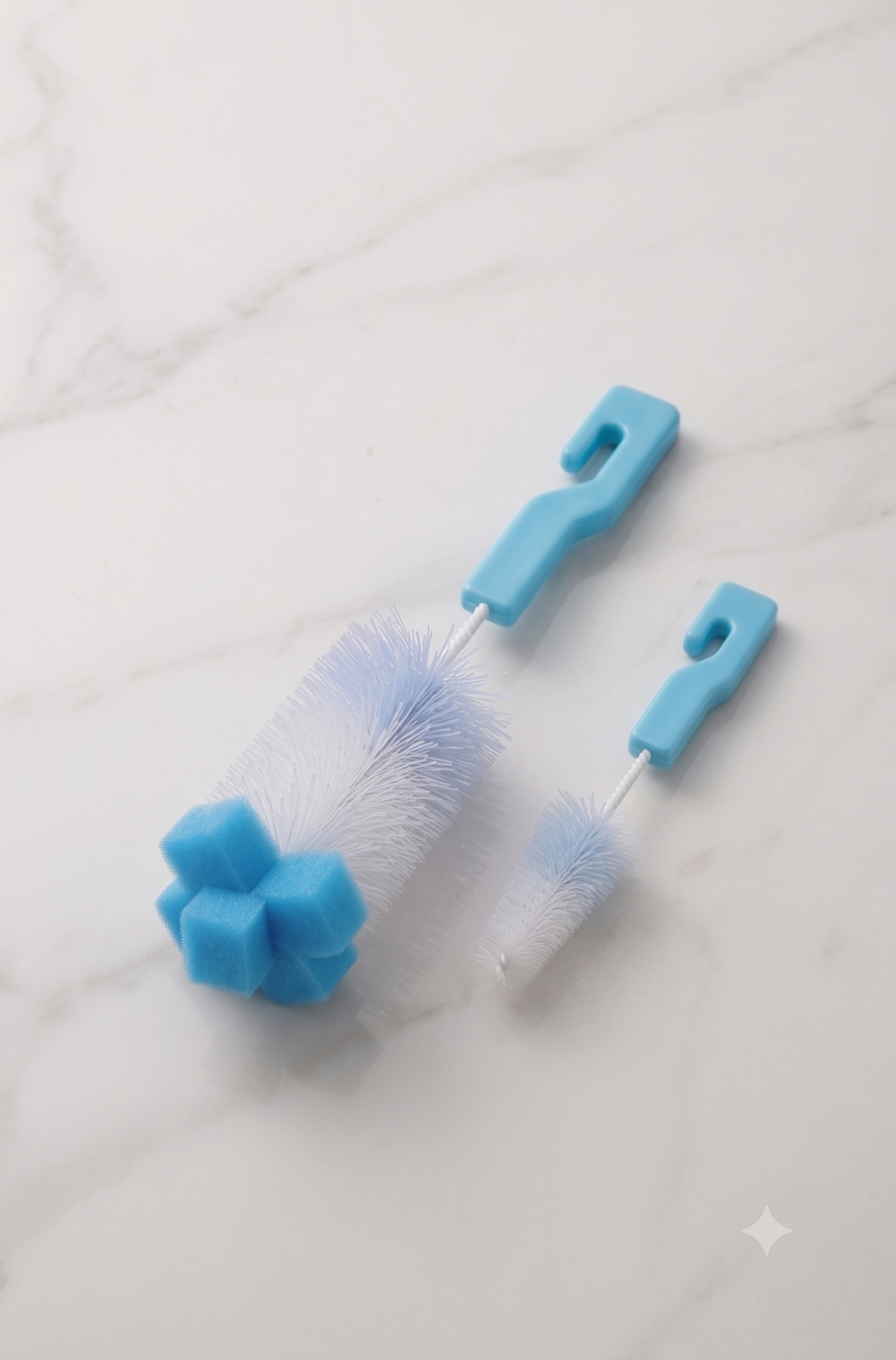 Kit Escova Limpa Mamadeira e Bico 2 em 1 com Esponja (Livre de BPA)